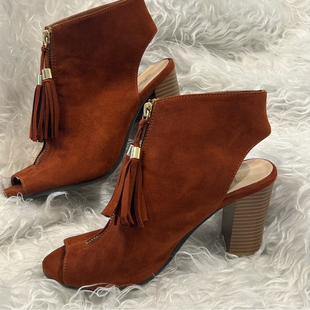 Qupid Women’s Brown Booties Faux Suede Boots Open Toe Tassels Stacked Heel 6 - Picture 13 of 13